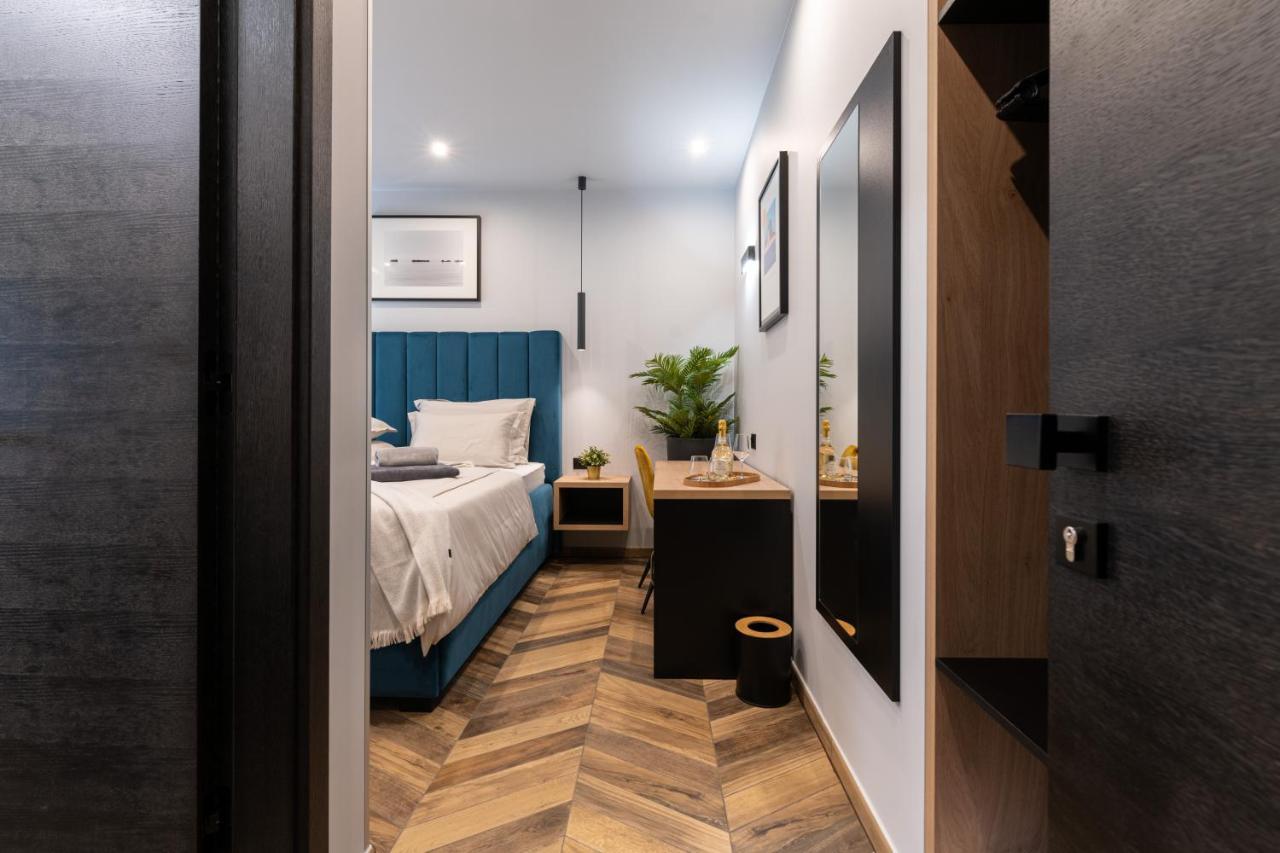 West Coast Deluxe Rooms Split Exterior foto