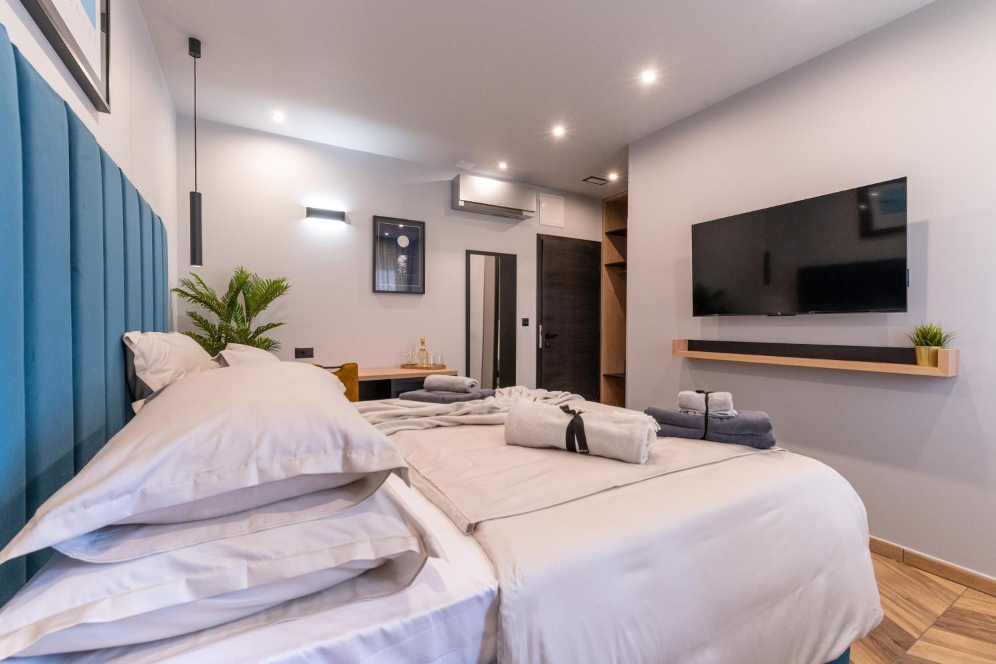 West Coast Deluxe Rooms Split Exterior foto